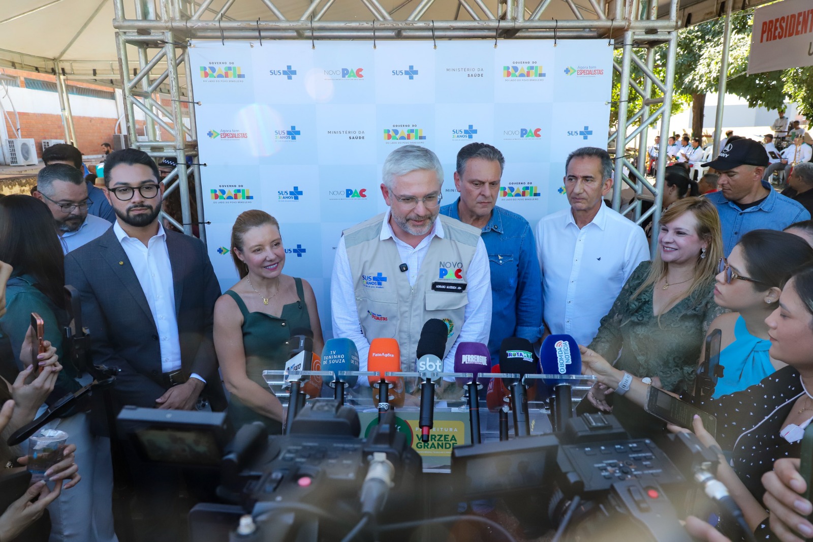 SAÚDE PÚBLICA  Articulação da prefeita Flávia Moretti garante R$ 20 milhões, ambulância e destrava investimentos para fortalecer a saúde de Várzea Grande